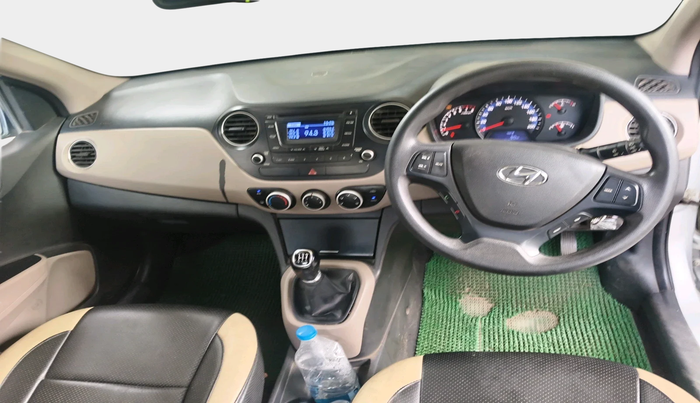 2015 Hyundai Xcent SX 1.2, Petrol, Manual, 1,05,460 km, interior