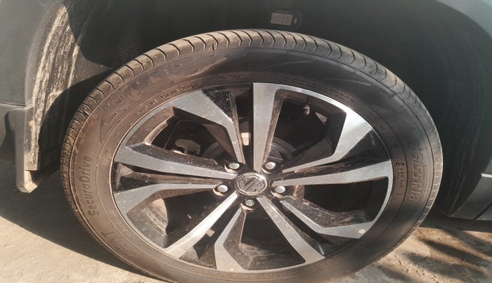 2024 MG HECTOR Select Pro 1.5 Turbo MT, Petrol, Manual, 1,223 km, tyre