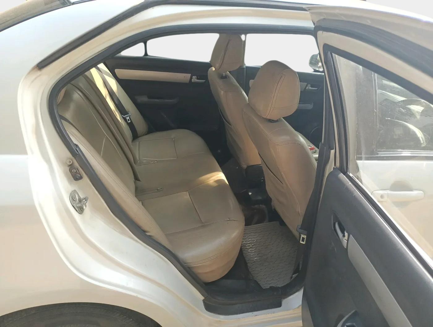 2011 Maruti Swift VDI, Diesel, Manual, 2,33,005 km, interior