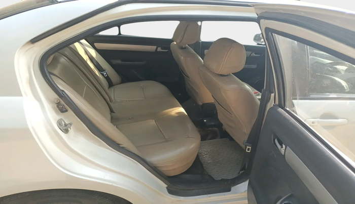 2011 Maruti Swift VDI, Diesel, Manual, 2,33,005 km, interior