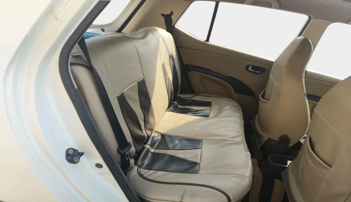 2011 Hyundai i10 MAGNA 1.1, Petrol, Manual, 71,736 km, interior