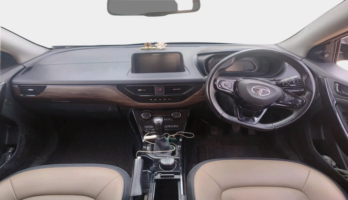 2022 Tata NEXON XZ PLUS (PREMIUM) KAZIRANGA PETROL, Petrol, Manual, 24,425 km, interior