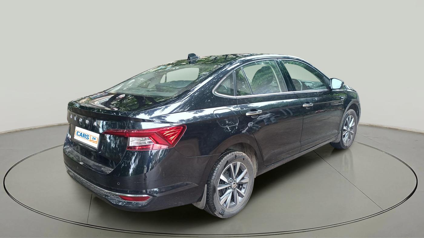 2024 Skoda SLAVIA STYLE 1.0L TSI AT, Petrol, Automatic, 8,865 km, exterior