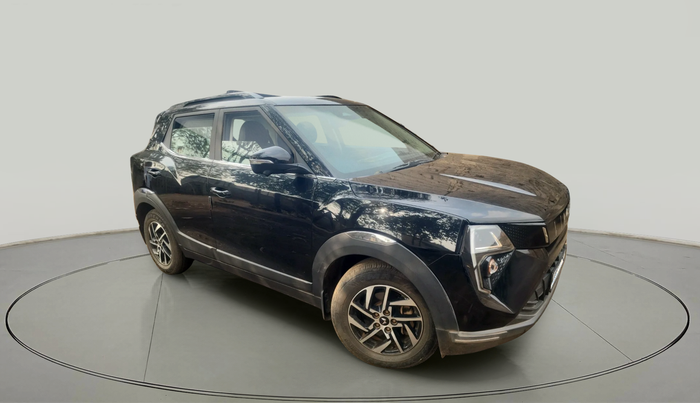 2024 Mahindra XUV 3XO AX5L 1.2 TGDi AT, Petrol, Automatic, 28,207 km, exterior