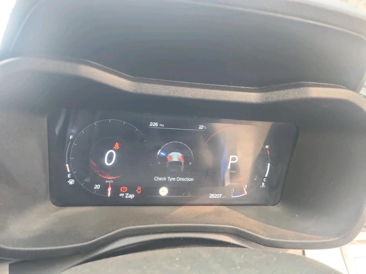 2024 Mahindra XUV 3XO AX5L 1.2 TGDi AT, Petrol, Automatic, 30,000 km, interior
