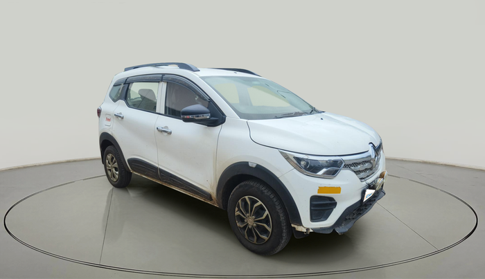 2022 Renault TRIBER RXE MT, Petrol, Manual, 43,159 km, exterior