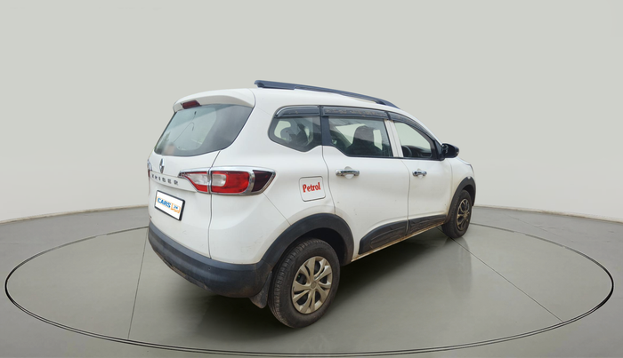 2022 Renault TRIBER RXE MT, Petrol, Manual, 43,159 km, exterior
