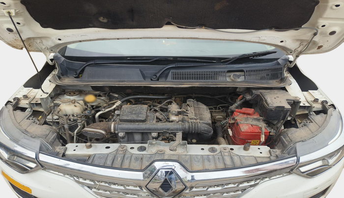 2022 Renault TRIBER RXE MT, Petrol, Manual, 43,159 km, exterior