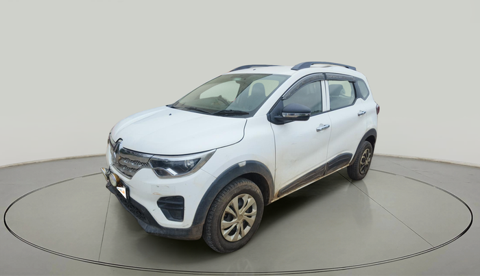 2022 Renault TRIBER RXE MT, Petrol, Manual, 43,159 km, exterior