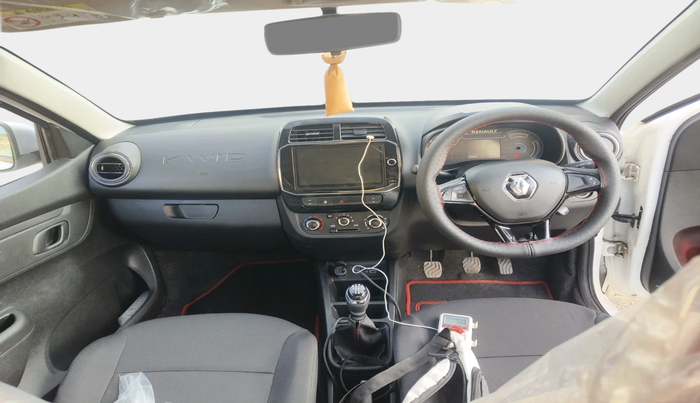 2025 Renault Kwid RXT 1.0, Petrol, Manual, 372 km, interior