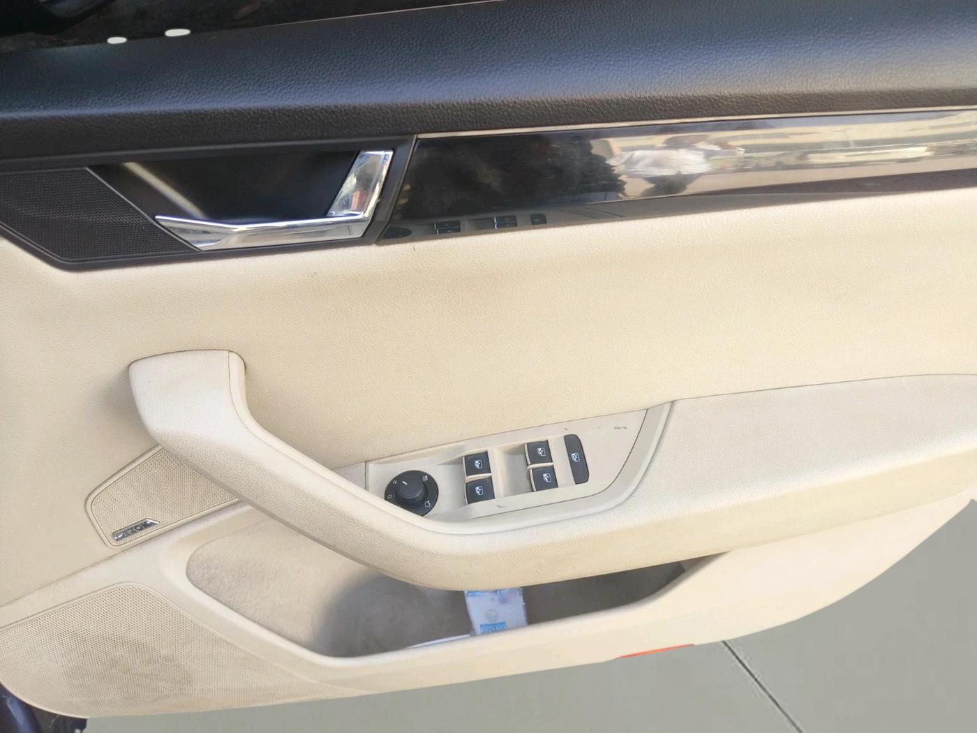 2017 Skoda Superb L&K 1.8 TSI AT, Petrol, Automatic, 80,560 km, interior