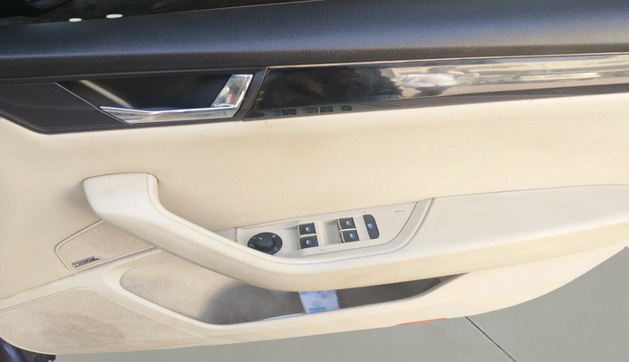 2017 Skoda Superb L&K 1.8 TSI AT, Petrol, Automatic, 80,560 km, interior