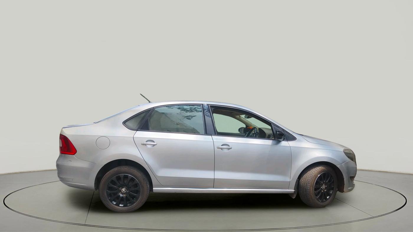 2016 Skoda Rapid 1.5 TDI CR STYLE PLUS AT, Diesel, Automatic, 1,25,642 km, exterior
