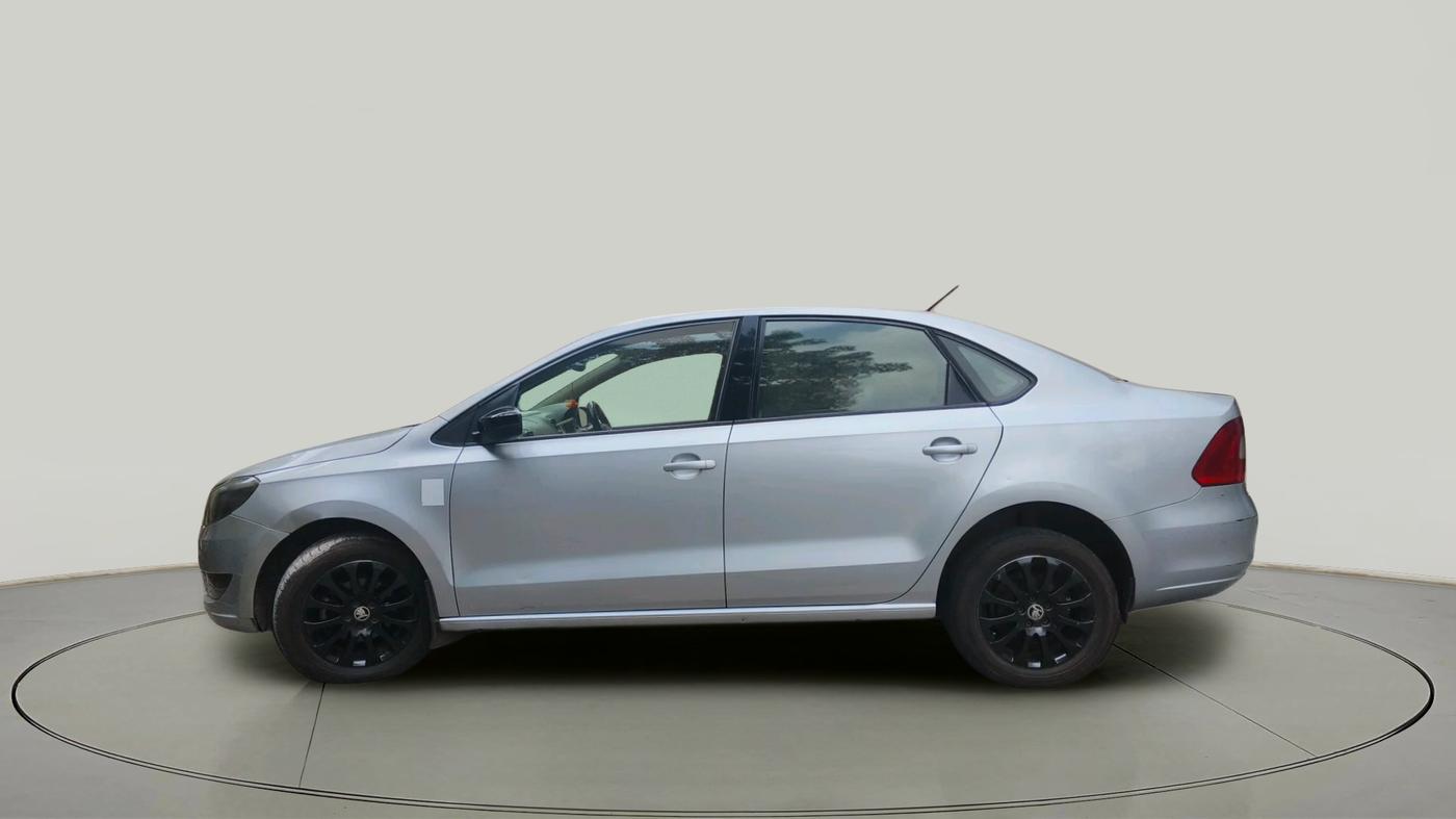 2016 Skoda Rapid 1.5 TDI CR STYLE PLUS AT, Diesel, Automatic, 1,25,642 km, exterior
