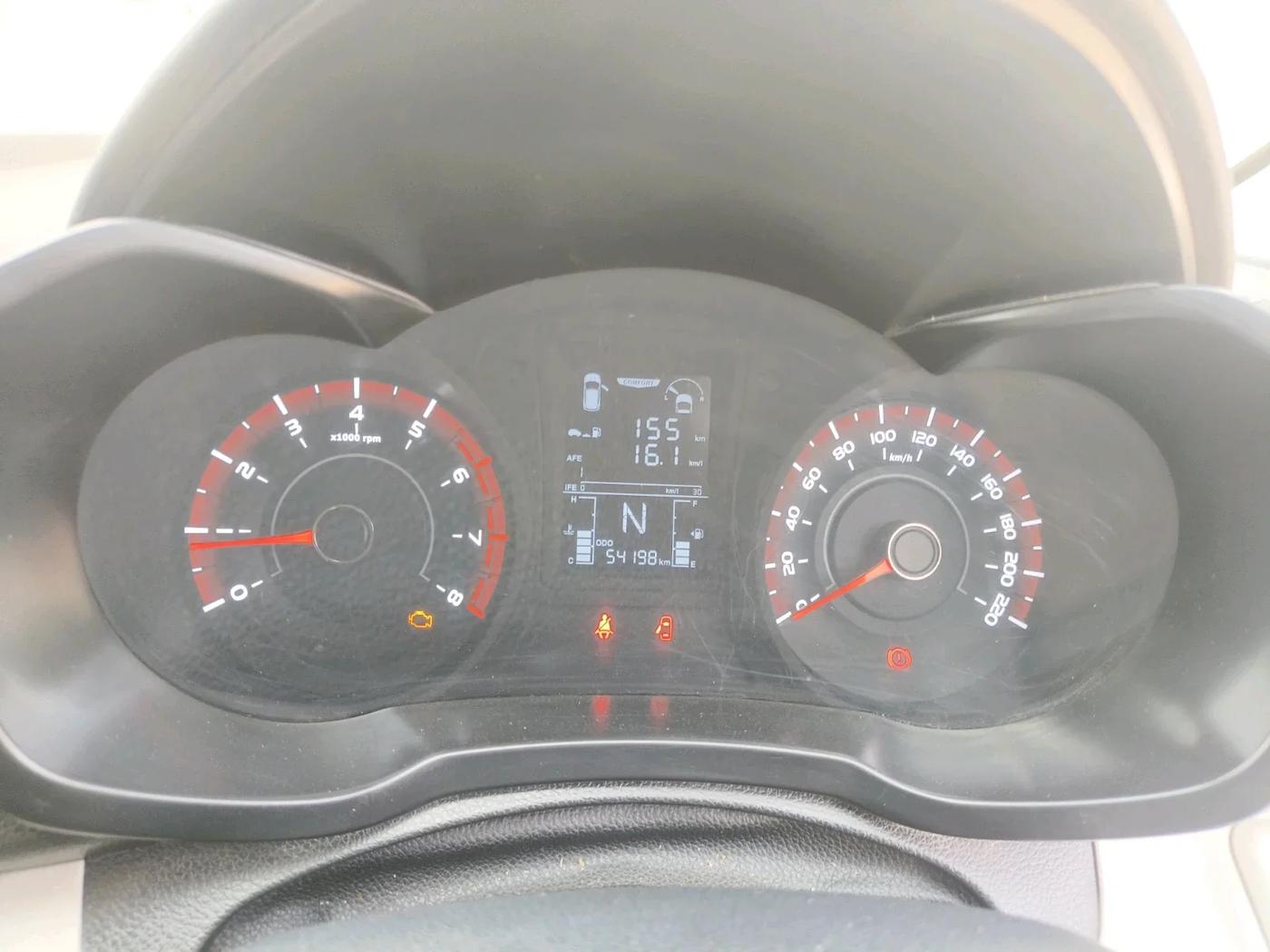 2022 Mahindra XUV300 W6 1.2 PETROL, Petrol, Manual, 54,198 km, interior