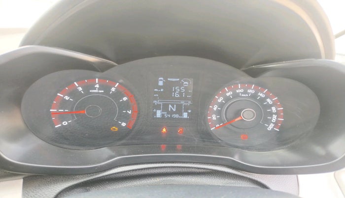 2022 Mahindra XUV300 W6 1.2 PETROL, Petrol, Manual, 54,198 km, interior