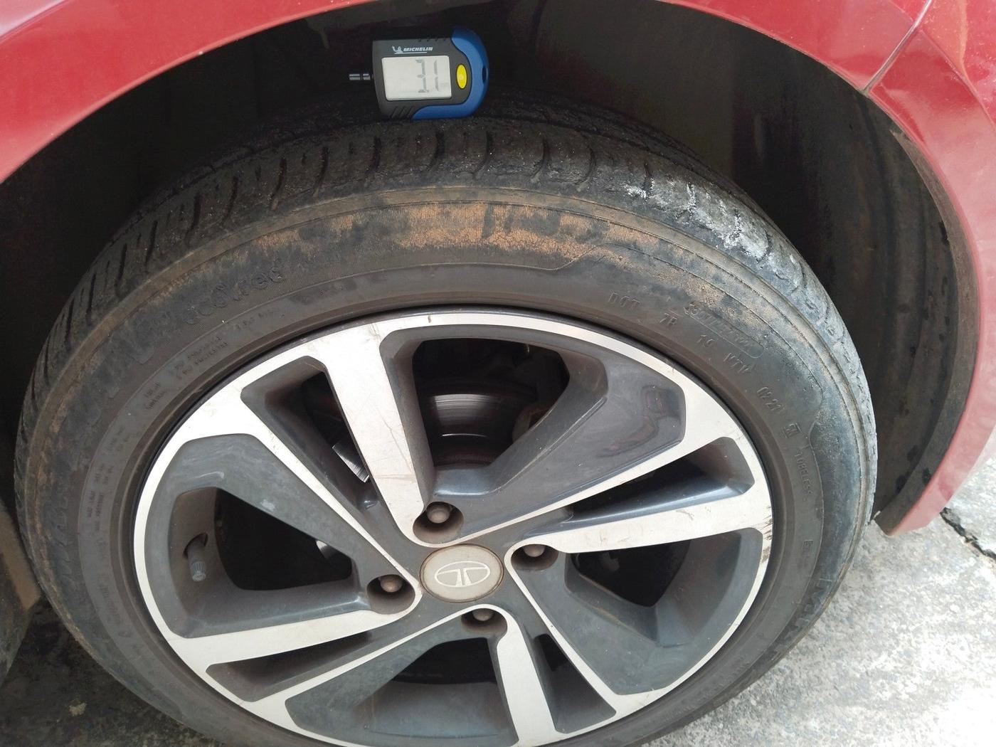 2021 Tata ALTROZ XZ PETROL, Petrol, Manual, 85,166 km, tyre