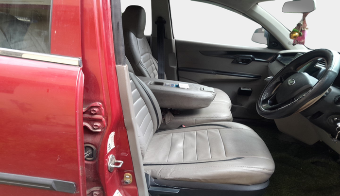 2017 Mahindra Kuv100 K2 D 6 STR, Diesel, Manual, 93,041 km, interior