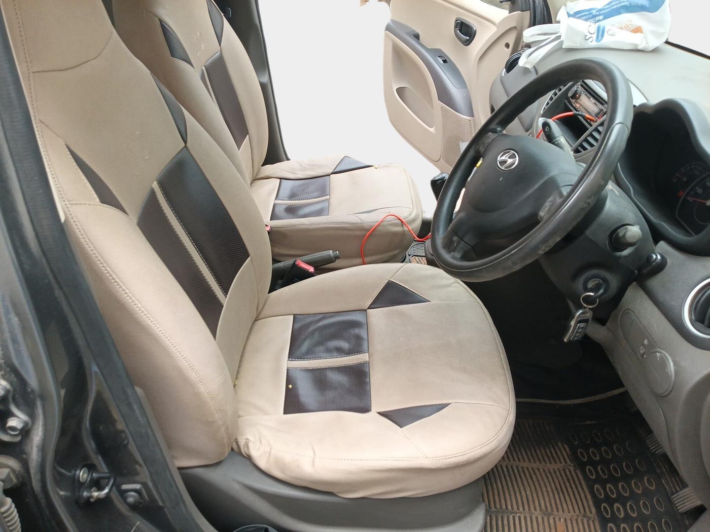 2013 Hyundai i10 ERA 1.1, Petrol, Manual, 92,604 km, interior