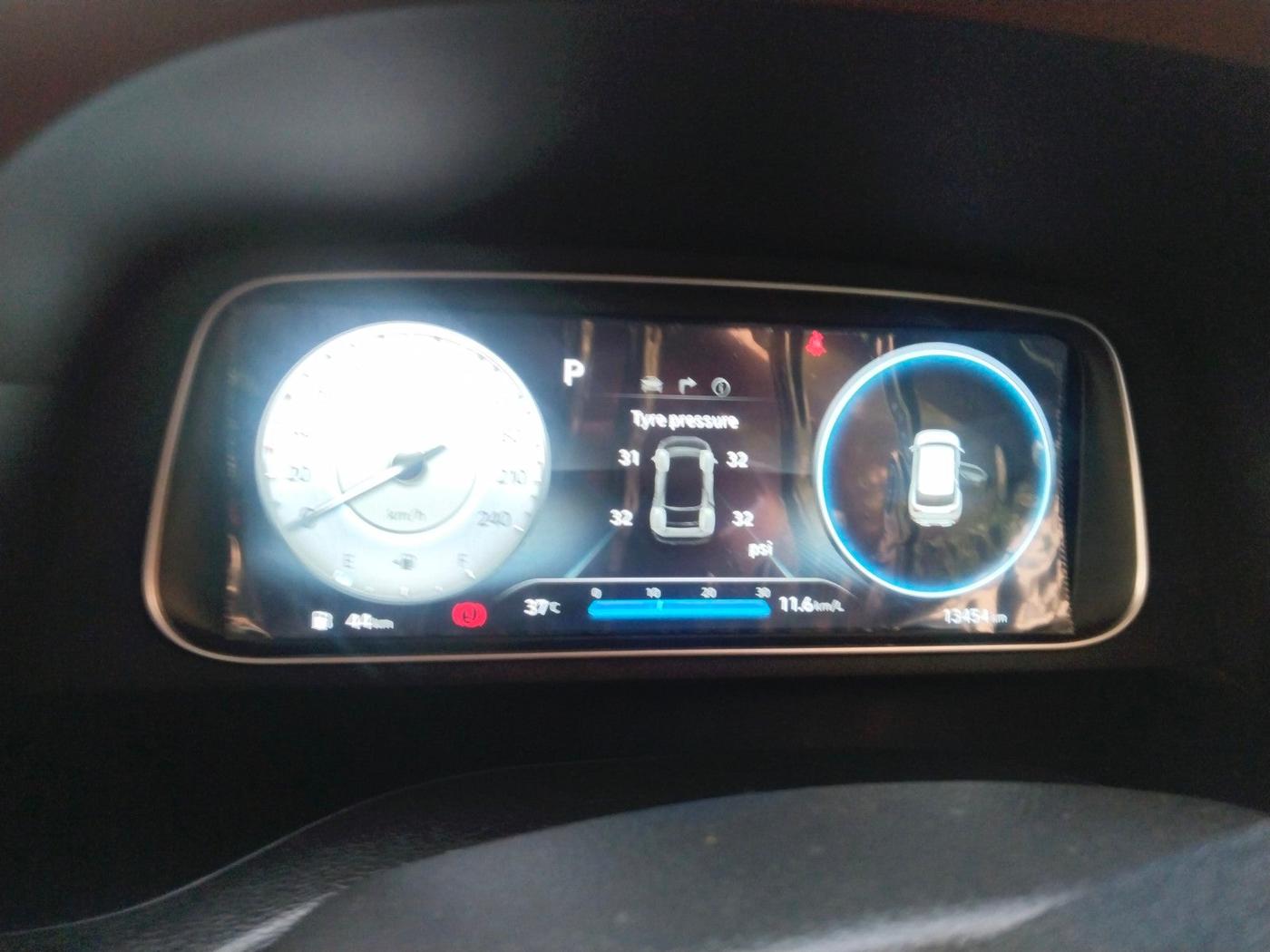 2022 Hyundai ALCAZAR 2.0 SIGNATURE (O) AT 7STR, Petrol, Automatic, 13,454 km, interior