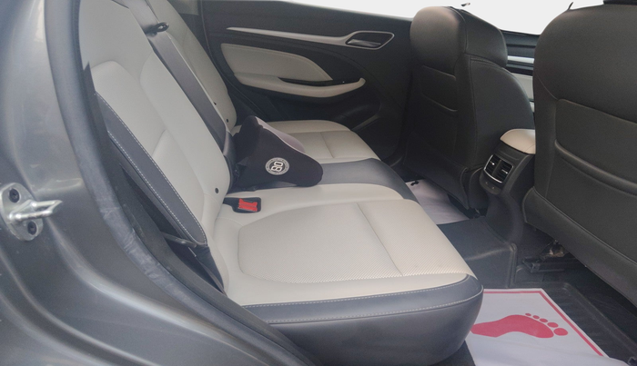 2022 MG ASTOR SAVVY 1.5 CVT, Petrol, Automatic, 31,994 km, interior