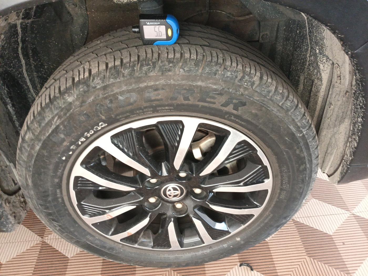 2021 Toyota URBAN CRUISER PREMIUM GRADE MT DUAL TONE, Petrol, Manual, 35,969 km, tyre