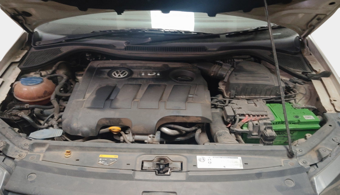 2015 Volkswagen Polo HIGHLINE1.5L, Diesel, Manual, 93,970 km, exterior