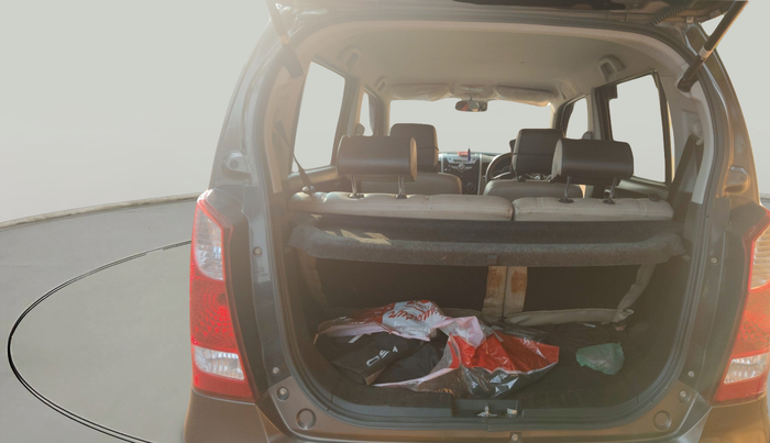 2016 Maruti Wagon R 1.0 VXI, Petrol, Manual, 38,279 km, exterior