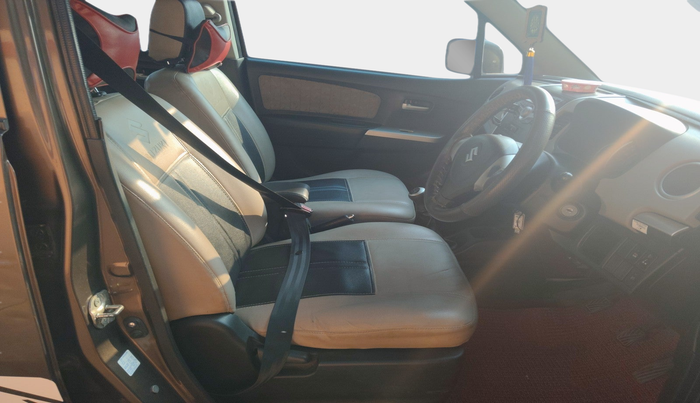 2016 Maruti Wagon R 1.0 VXI, Petrol, Manual, 38,279 km, interior