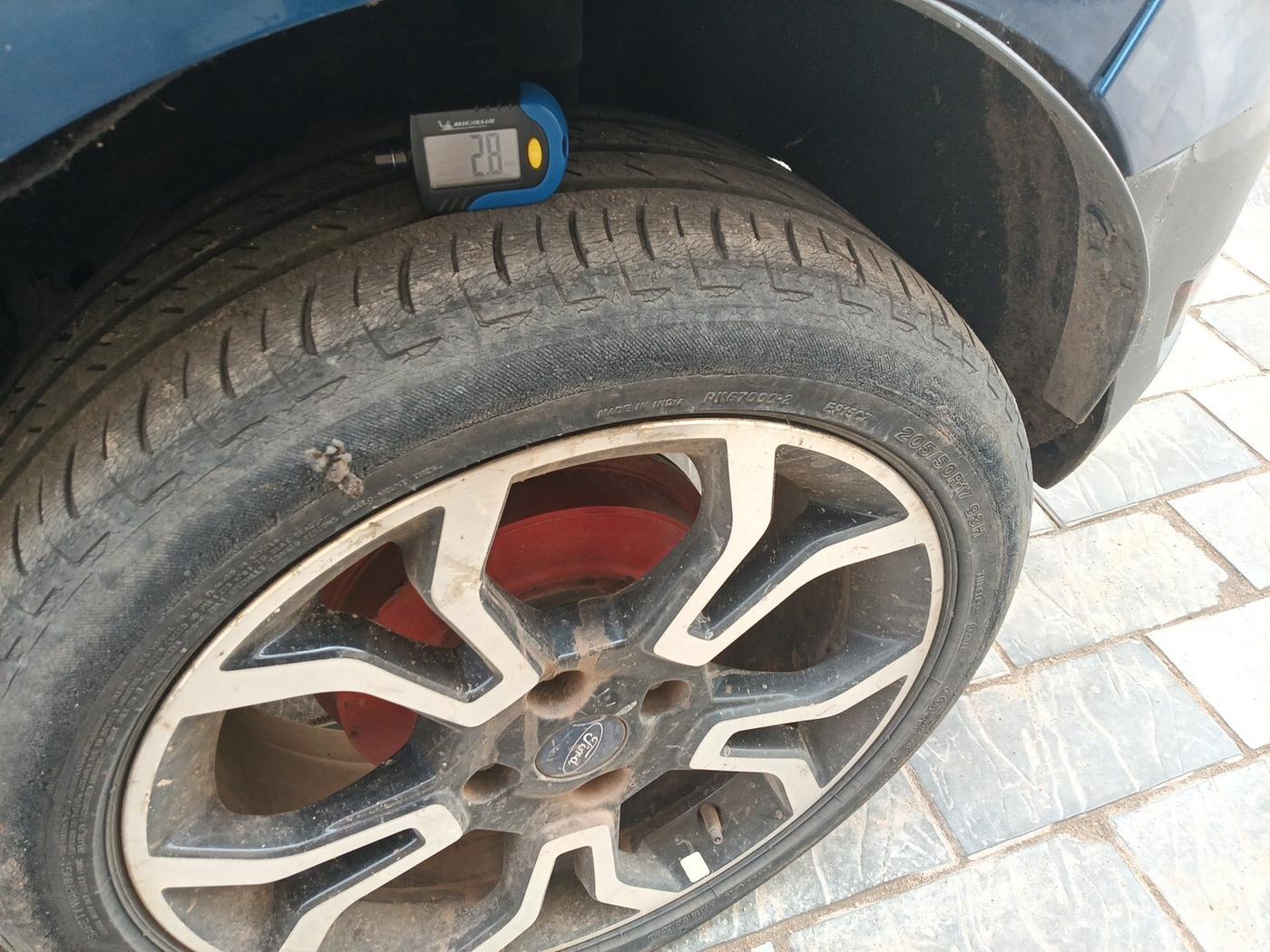 2019 Ford Ecosport TITANIUM 1.5L SIGNATURE EDITION (SUNROOF) PETROL, Petrol, Manual, 72,342 km, tyre