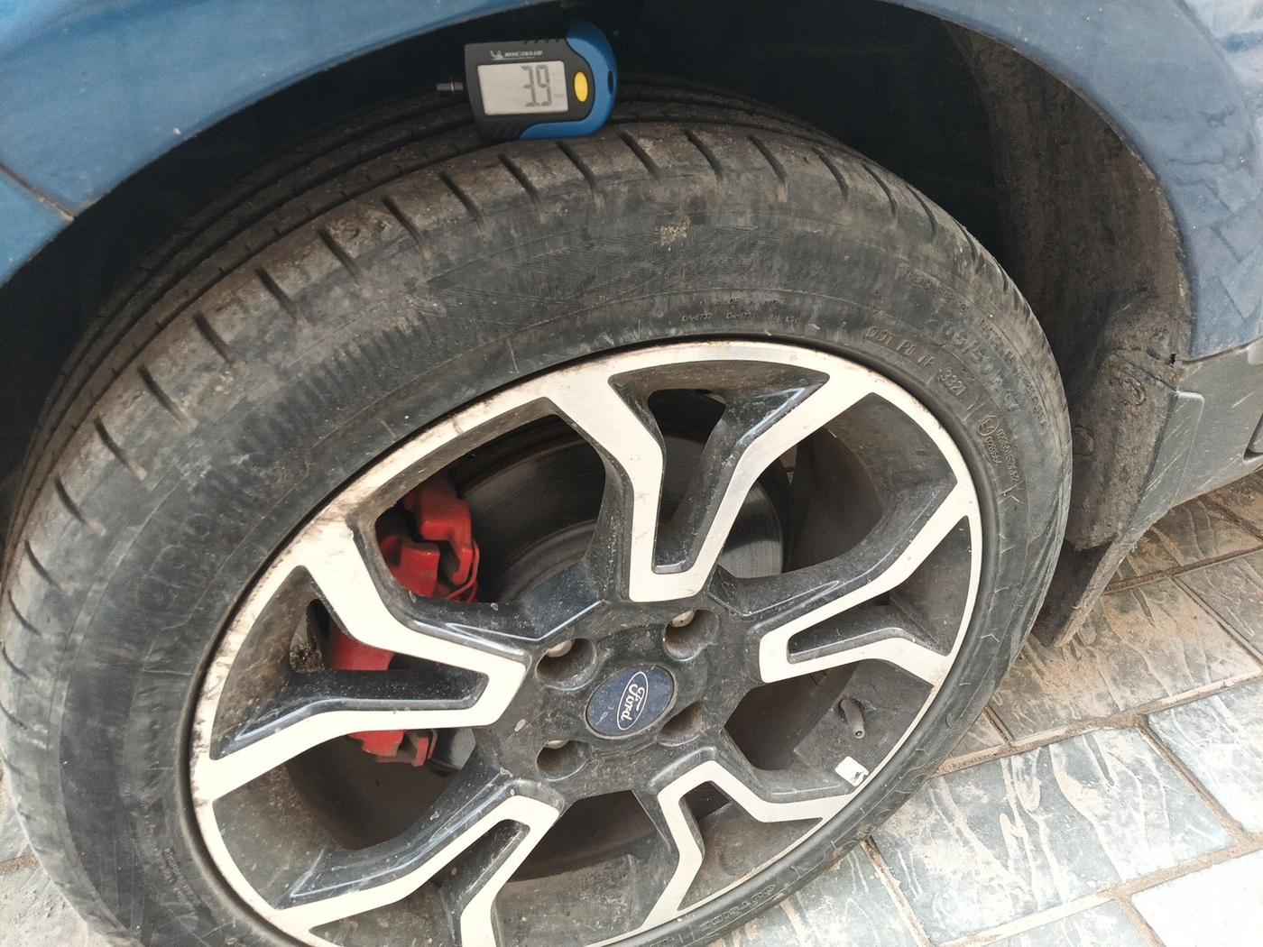 2019 Ford Ecosport TITANIUM 1.5L SIGNATURE EDITION (SUNROOF) PETROL, Petrol, Manual, 72,342 km, tyre