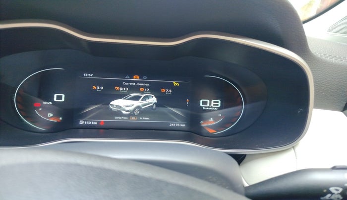 2022 MG ASTOR SHARP 1.5 MT, Petrol, Manual, 24,176 km, interior