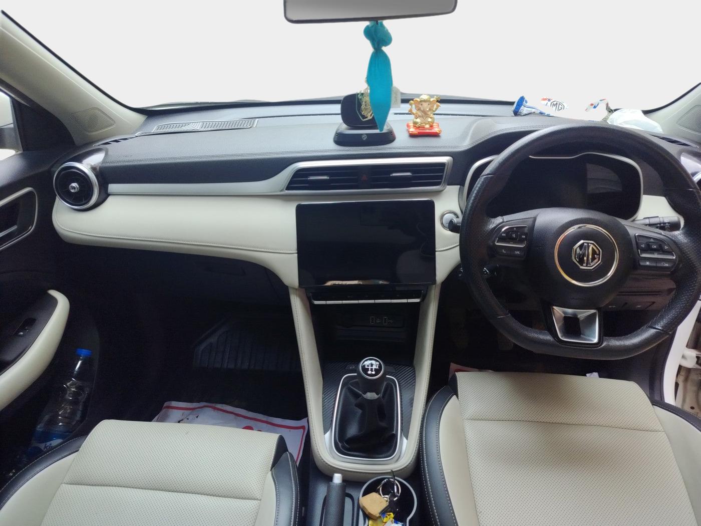 2022 MG ASTOR SHARP 1.5 MT, Petrol, Manual, 24,176 km, interior