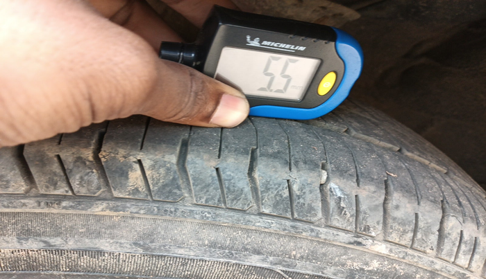 2016 Hyundai Elite i20 SPORTZ 1.2, Petrol, Manual, 1,62,235 km, tyre