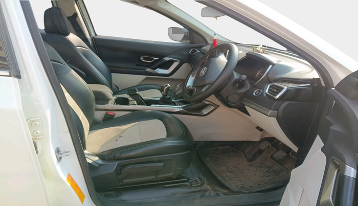 2022 Tata Safari XT PLUS, Diesel, Manual, 37,464 km, interior