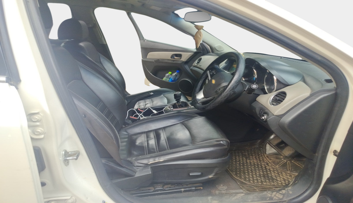 2016 Chevrolet Cruze LTZ, Diesel, Manual, 1,07,337 km, interior