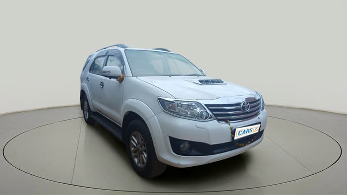 2012 Toyota Fortuner 3.0 4X2 AT, Diesel, Automatic, 1,90,271 km, exterior
