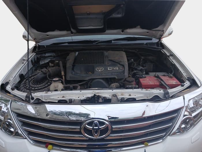 2012 Toyota Fortuner 3.0 4X2 AT, Diesel, Automatic, 1,90,271 km, exterior