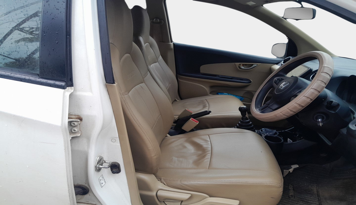 2014 Honda Brio VX MT, Petrol, Manual, 49,899 km, interior
