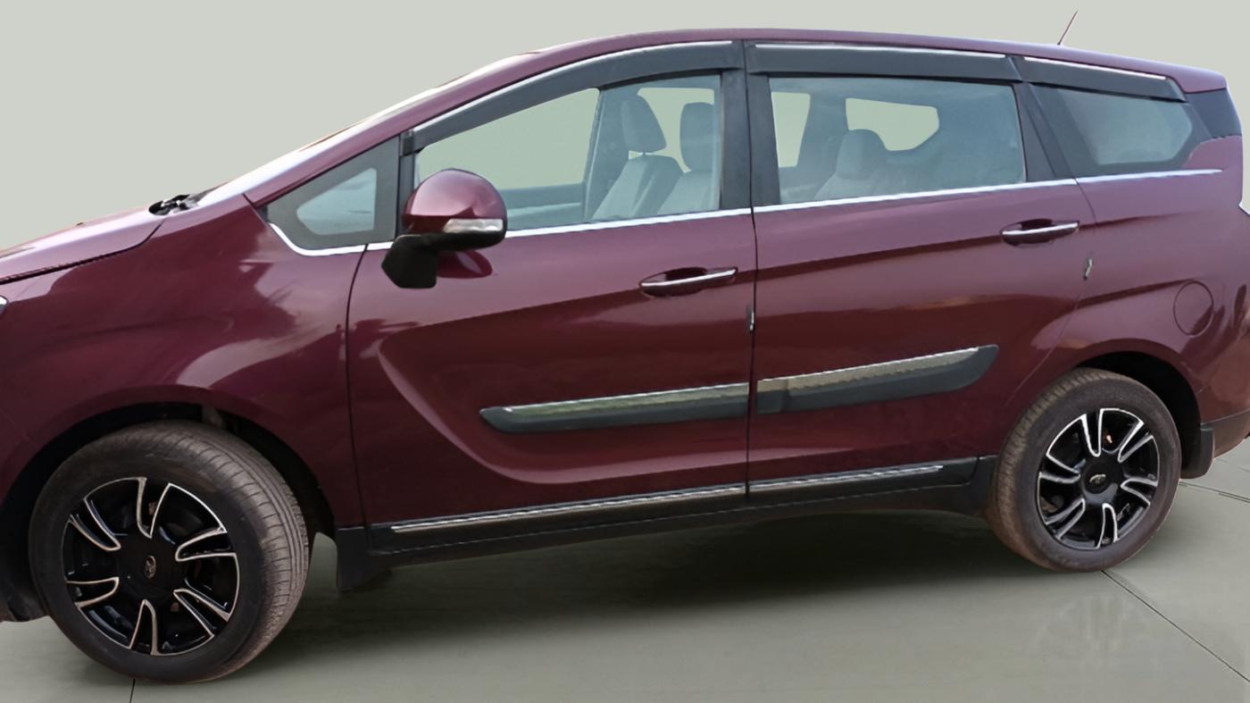 2018 Mahindra MARAZZO M8 7 STR, Diesel, Manual, 1,05,511 km, exterior