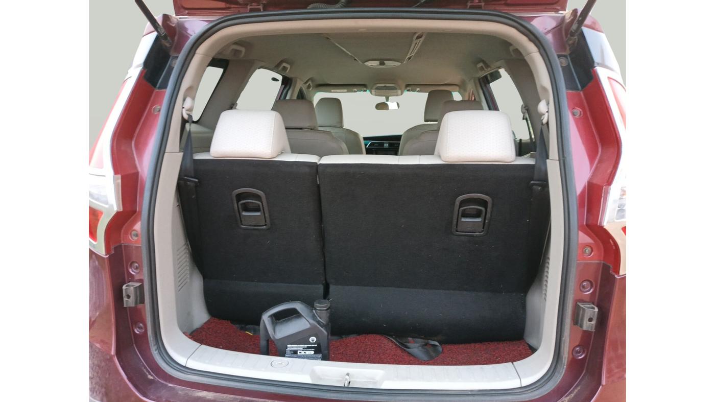 2018 Mahindra MARAZZO M8 7 STR, Diesel, Manual, 1,05,511 km, exterior
