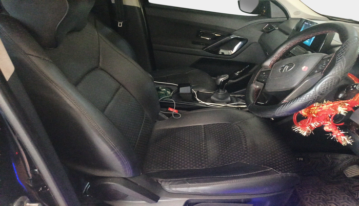 2022 Tata Harrier XT 2.0L KRYOTEC DARK EDITION, Diesel, Manual, 1,24,722 km, interior