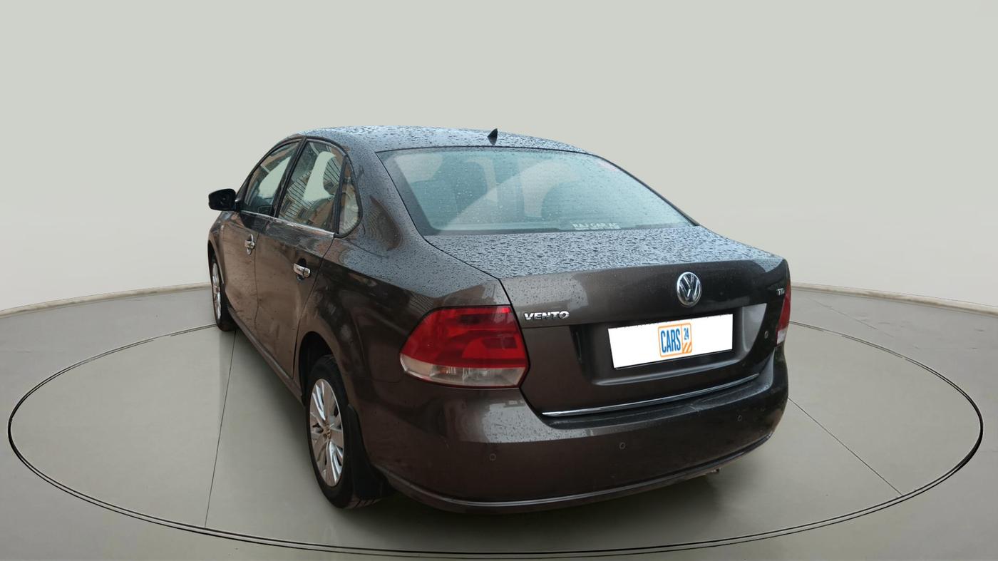 2015 Volkswagen Vento HIGHLINE 1.5 AT, Diesel, Automatic, 71,716 km, exterior