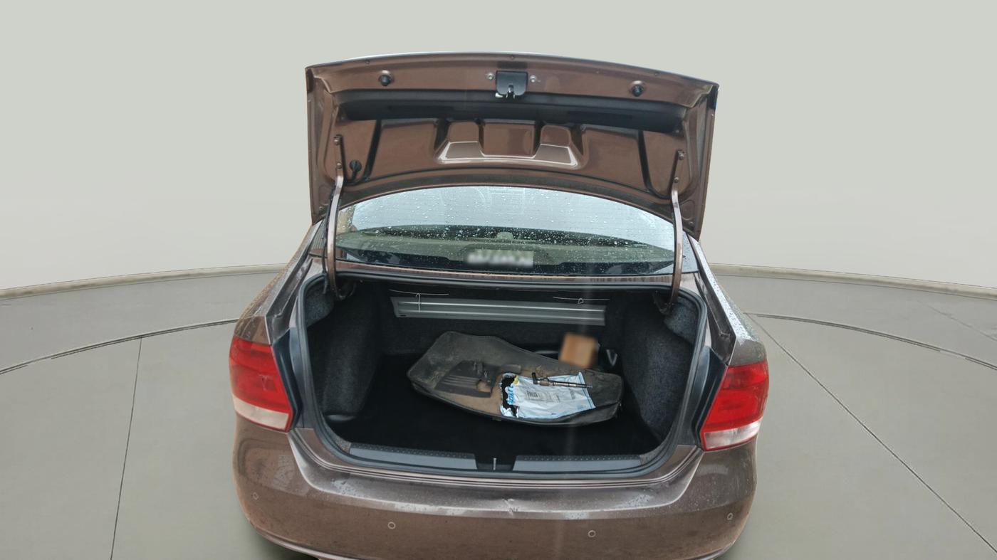 2015 Volkswagen Vento HIGHLINE 1.5 AT, Diesel, Automatic, 71,716 km, exterior