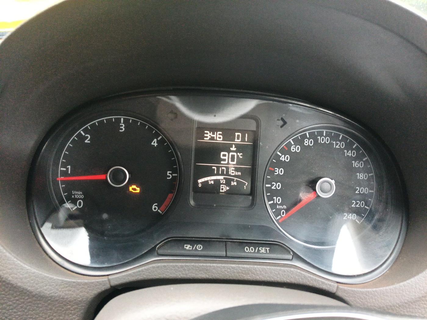 2015 Volkswagen Vento HIGHLINE 1.5 AT, Diesel, Automatic, 71,716 km, interior