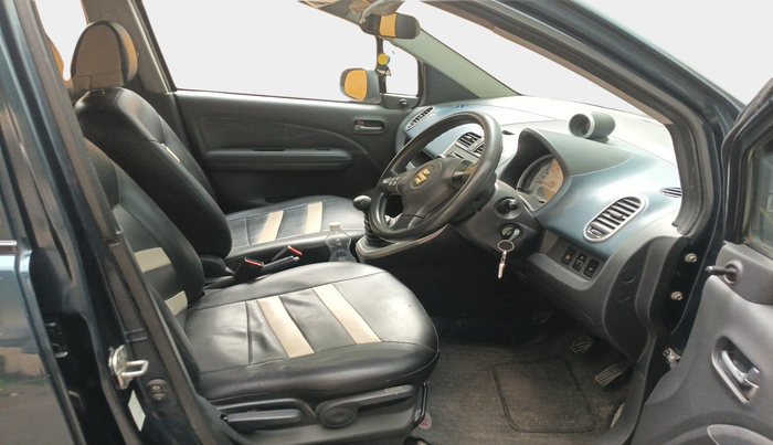 2011 Maruti Ritz ZXI, Petrol, Manual, 2,95,833 km, interior