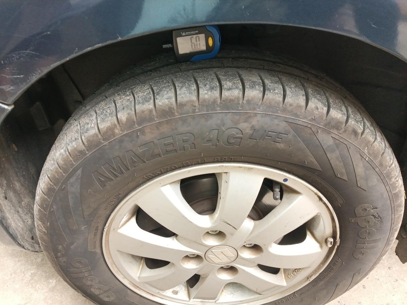 2011 Maruti Ritz ZXI, Petrol, Manual, 2,95,833 km, tyre