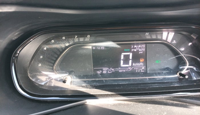 2022 Tata NEXON XZ PLUS (PREMIUM) PETROL JET, Petrol, Manual, 42,181 km, interior