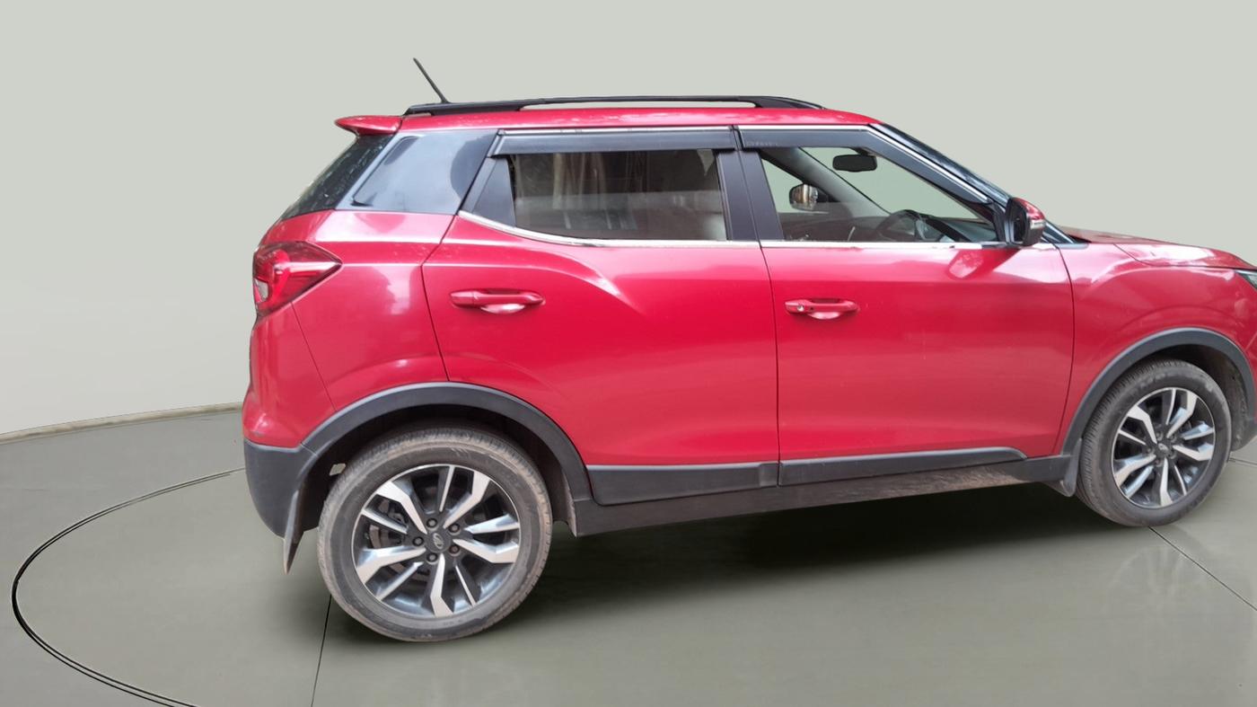 2021 Mahindra XUV300 W8 (O) 1.2 PETROL, Petrol, Manual, 51,677 km, exterior