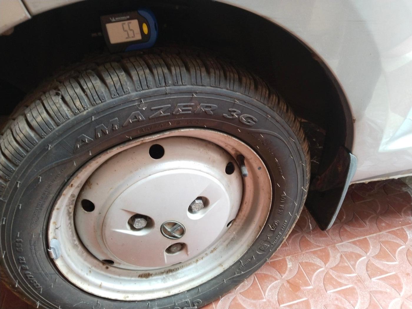 2010 Tata Nano LX, Petrol, Manual, 16,032 km, tyre